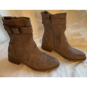 Blowfish Mushroom Down Under Malibu Branded New in Box Boots 10